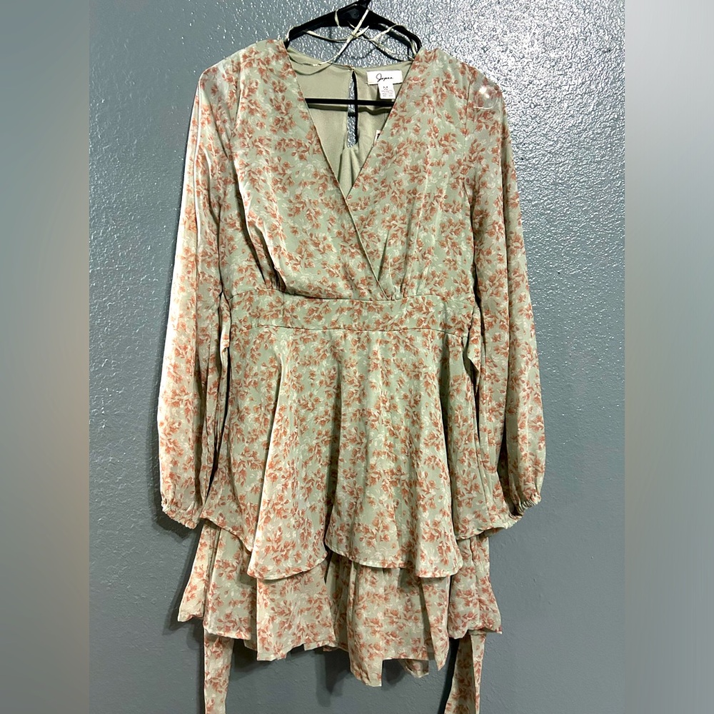 New -Japna floral dress, size medium.